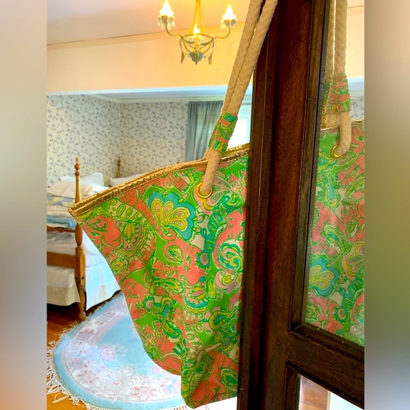 Lily Pulitzer canvas bag 🐠🩵🌸🏝️✨ - Picture 2 of 9